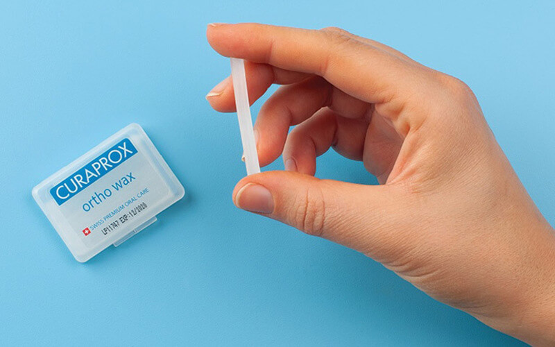 Sáp nha Curaprox Ortho Wax cho răng niềng